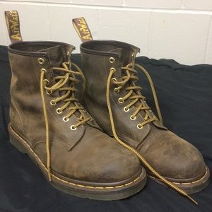 Dr. Martens 1460 Crazy Horse in Aztec